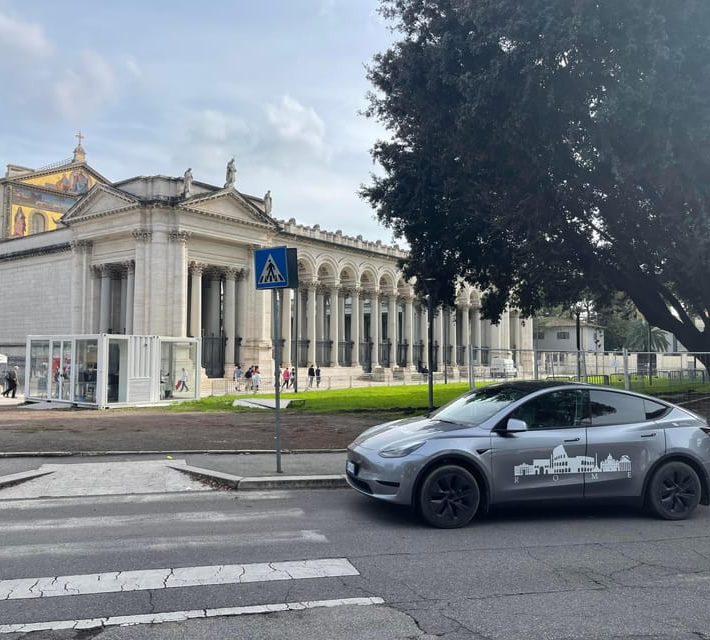 Coche privado con conductor para el tour de las basílicas papales